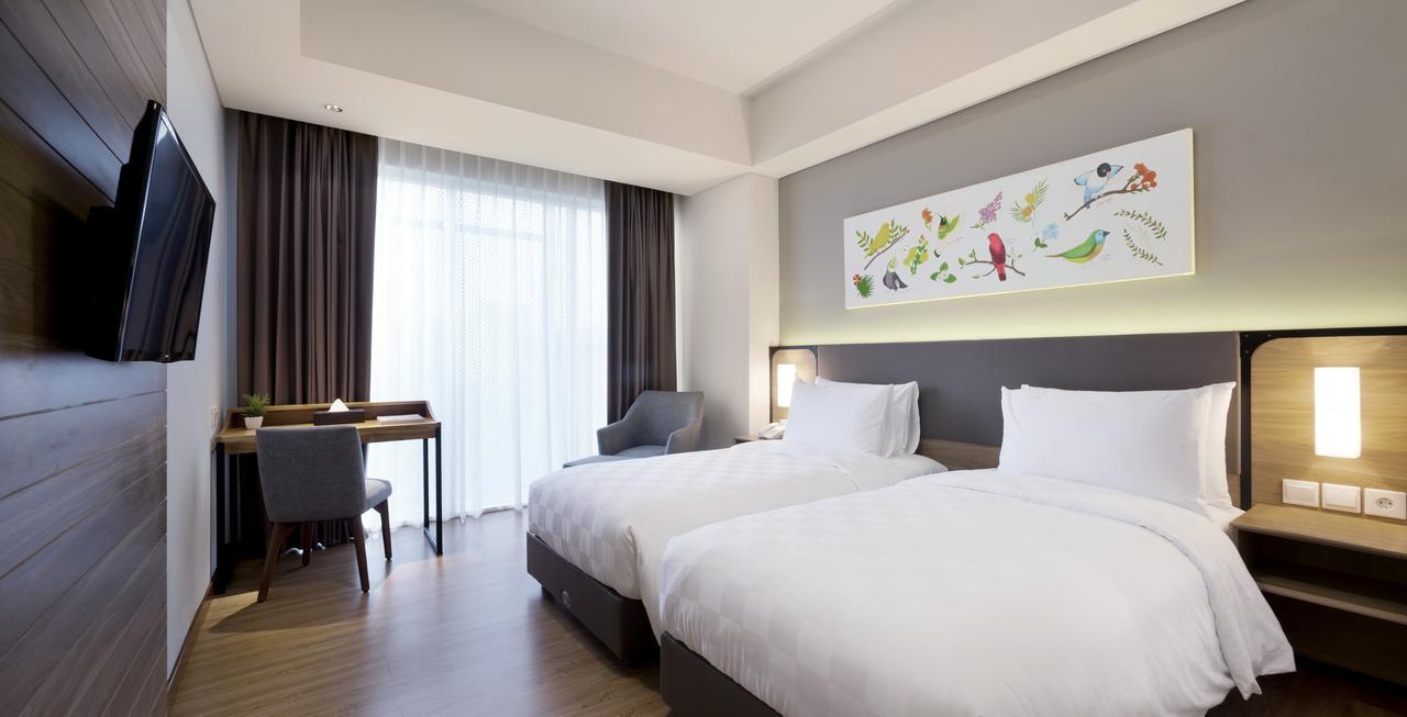 Hotel Aviary Bintaro à Serpong Extérieur photo
