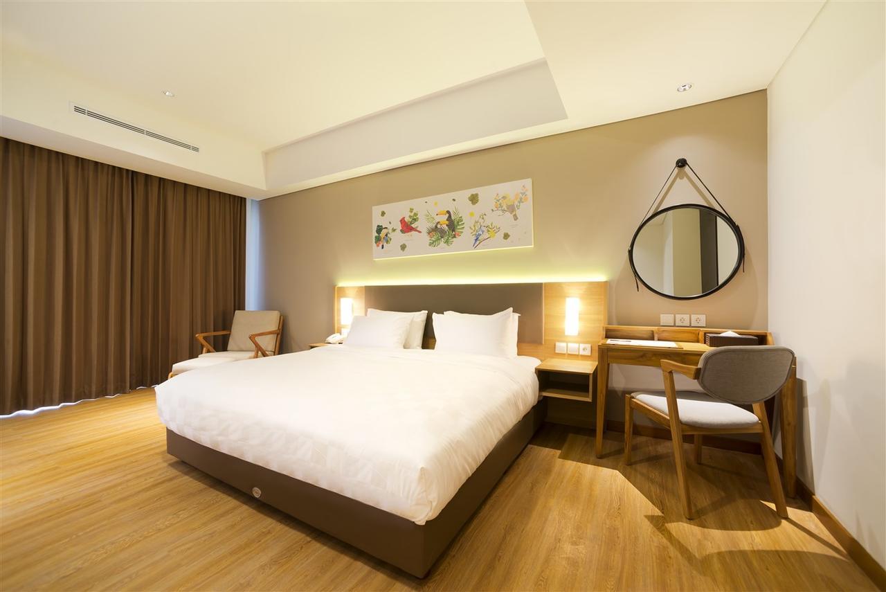 Hotel Aviary Bintaro à Serpong Extérieur photo
