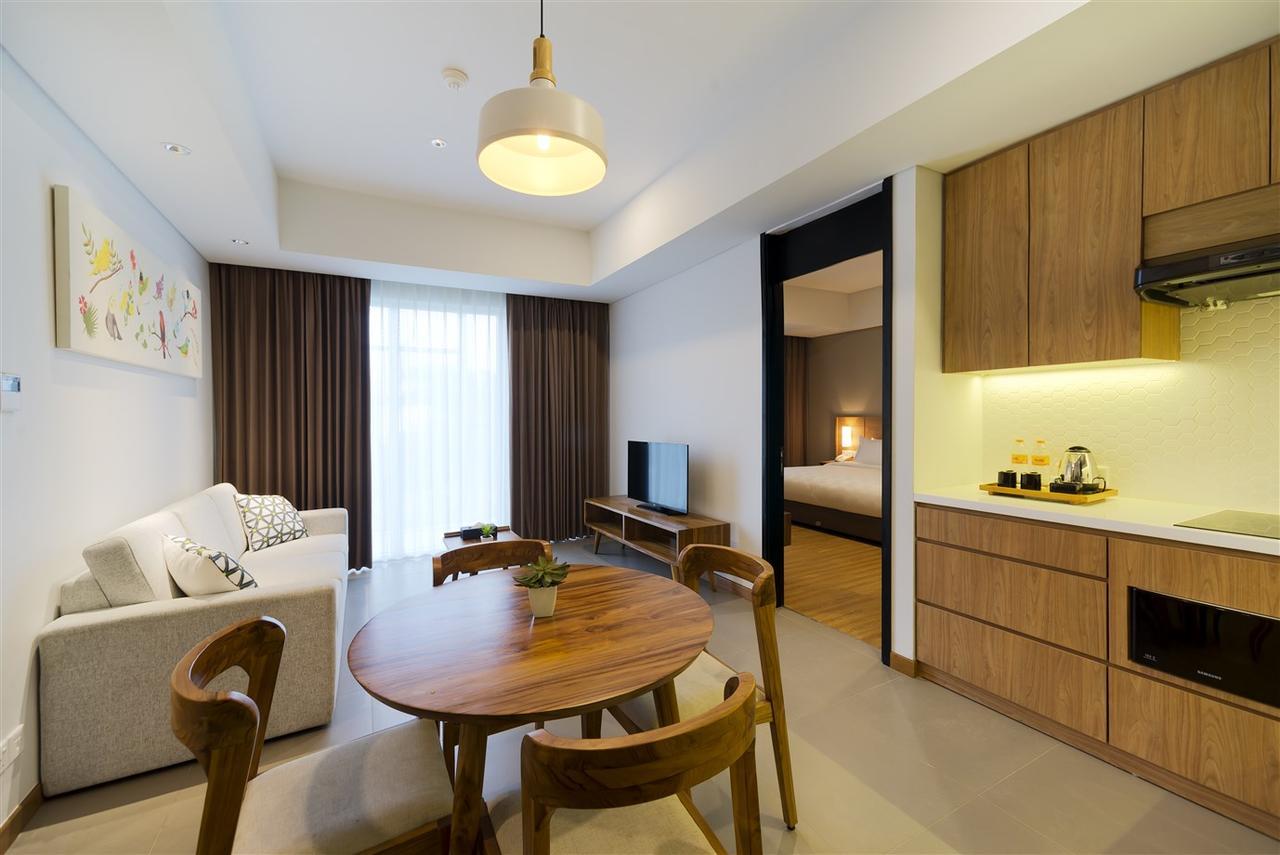 Hotel Aviary Bintaro à Serpong Extérieur photo